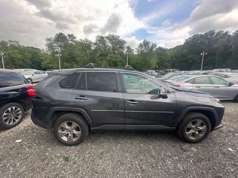 Used 2024 Toyota RAV4 XLE AWD/4WD image 3