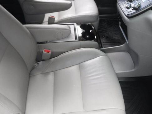 Used 2017 Toyota Sienna AWD image 23