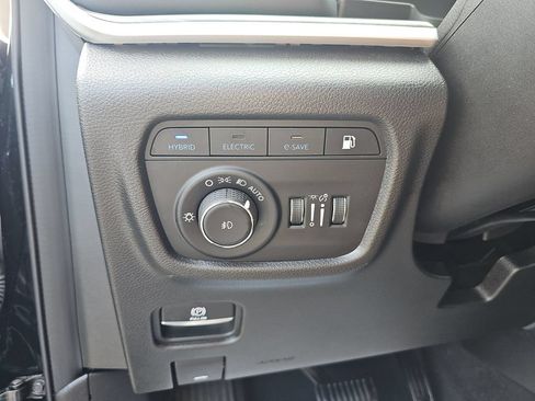 Used 2022 Jeep Grand Cherokee Limited 4xe AWD/4WD image 36