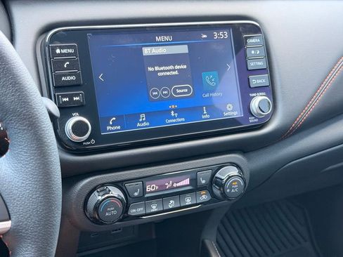 Used 2023 Nissan Kicks SR w/ SR Premium Package FWD image 31