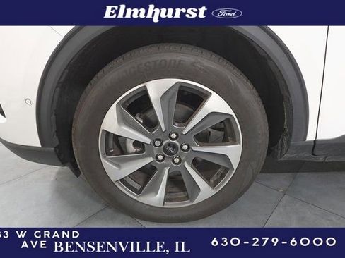 Used 2023 Ford Escape Platinum w/ Premium Technology Package image 30