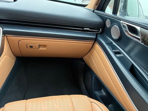 Used 2023 Genesis GV80 2.5T w/ Prestige 20" Package image 39