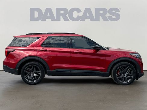 Used 2025 Ford Explorer ST w/ Sun And Sound Package AWD/4WD image 8
