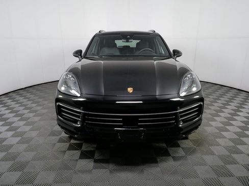 Used 2022 Porsche Cayenne image 38