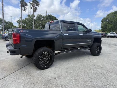 Used 2017 Chevrolet Silverado 1500 LTZ Z71 w/ LTZ Plus Package AWD/4WD image 8