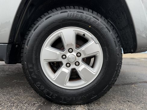 Used 2012 Jeep Liberty Sport w/ Popular Equipment Group AWD/4WD image 32