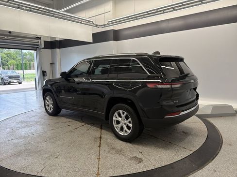 Certified 2023 Jeep Grand Cherokee Limited AWD/4WD image 14