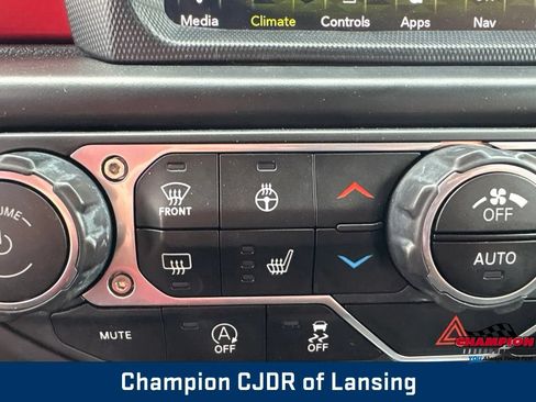 Used 2021 Jeep Gladiator Rubicon w/ Uconnect 4C Nav & Sound Group AWD/4WD image 24