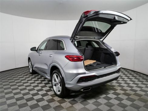 New 2026 Audi Q5 Premium AWD/4WD image 32