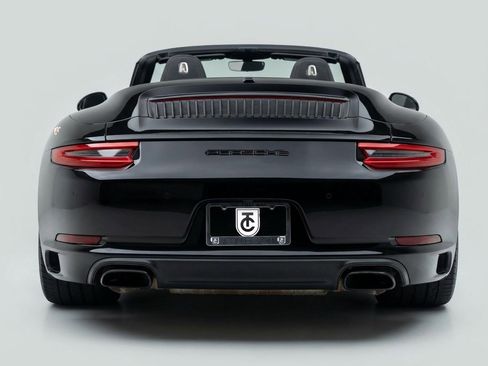 Used 2017 Porsche 911 Carrera image 14
