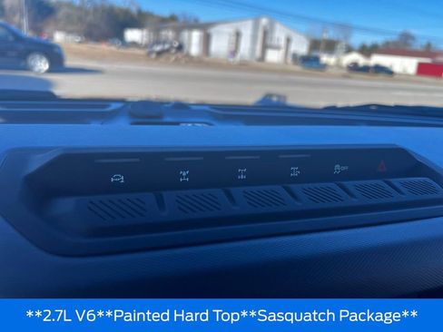 New 2026 Ford Bronco Badlands w/ Sasquatch Package image 36