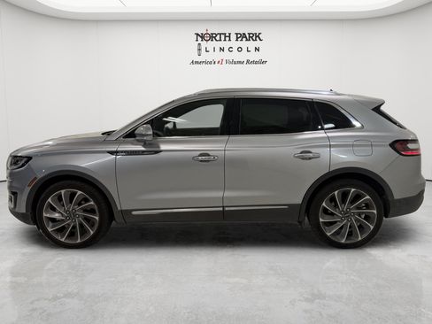Used 2020 Lincoln Nautilus Reserve w/ Equipment Group 201A AWD/4WD image 2
