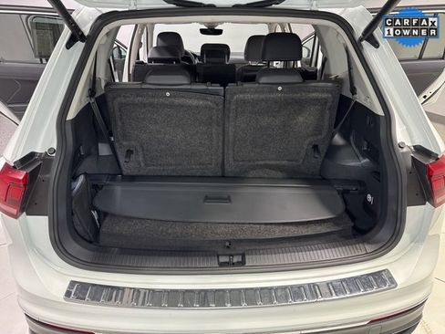 Used 2022 Volkswagen Tiguan SE image 25
