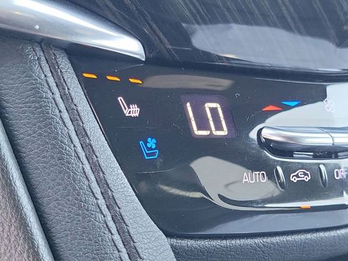 Certified 2023 Cadillac XT6 Premium Luxury image 36