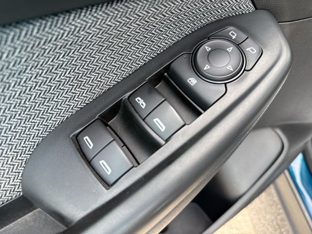 Used 2021 Chevrolet TrailBlazer LT FWD image 13