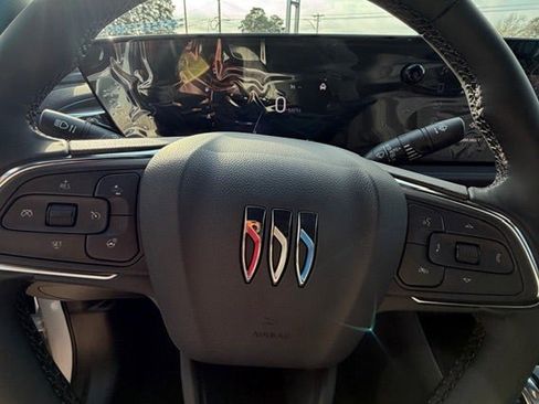 New 2026 Buick Envista Preferred w/ Convenience I Package FWD image 10