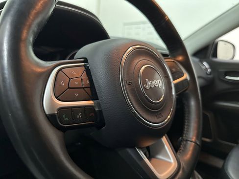 Used 2018 Jeep Compass Limited w/ Navigation Group AWD/4WD image 32