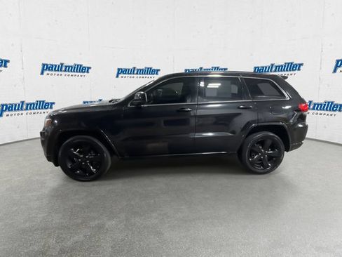 Used 2015 Jeep Grand Cherokee Altitude AWD/4WD image 6