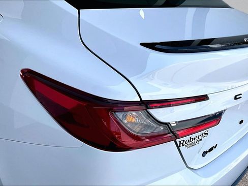 New 2026 Toyota Camry Hybrid FWD image 20