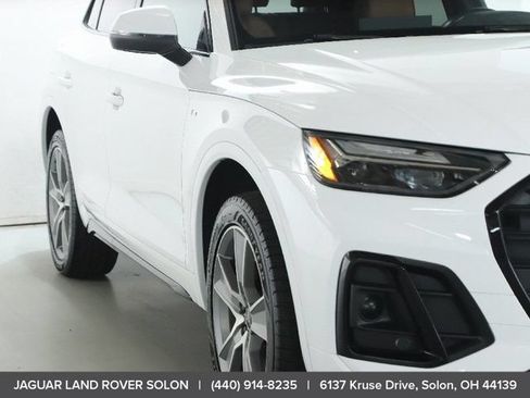 Used 2025 Audi Q5 2.0T Premium AWD/4WD image 12