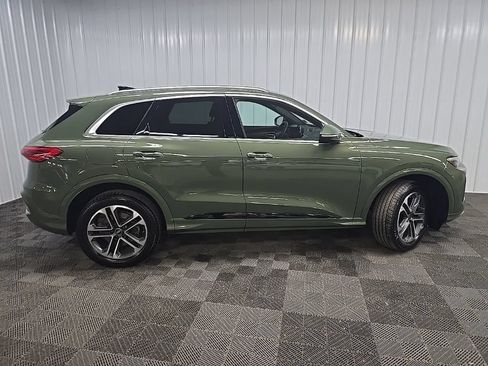 Used 2025 Audi Q5 Premium Plus w/ Premium Plus AWD/4WD image 2