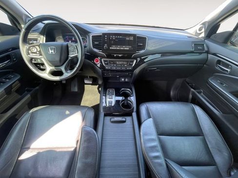 Used 2020 Honda Pilot Touring image 10