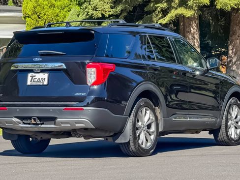 Used 2023 Ford Explorer XLT w/ Equipment Group 202A AWD/4WD image 4