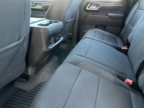 Used 2024 Chevrolet Silverado 2500 LT w/ Convenience Package image 11