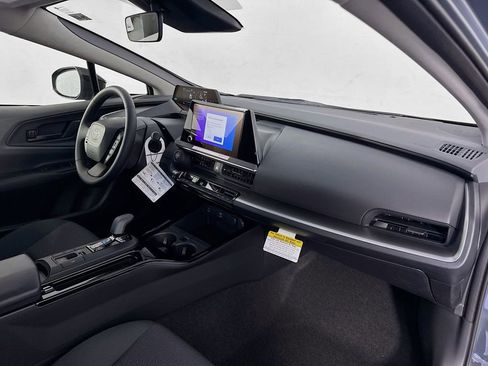 New 2026 Toyota Prius LE image 30