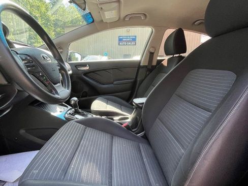 Used 2017 Kia Forte LX w/ LX Popular Package FWD image 18