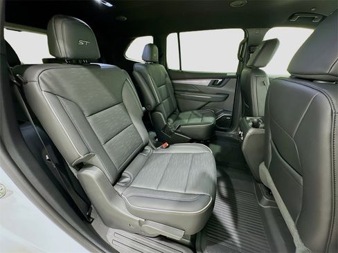 New 2026 Buick Enclave Sport Touring w/ Power Package image 29