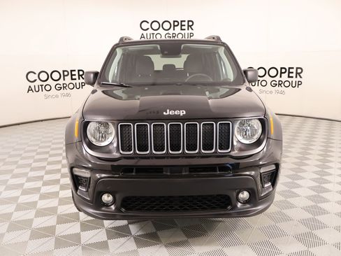Used 2022 Jeep Renegade Latitude AWD/4WD image 10