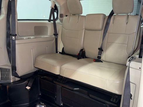 Used 2019 Dodge Grand Caravan SE w/ Power Convenience Group I image 36