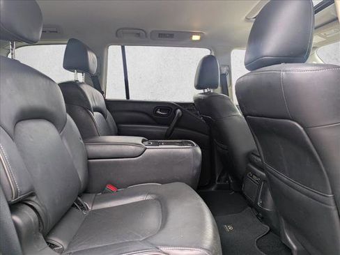 Used 2022 INFINITI QX80 Luxe image 16