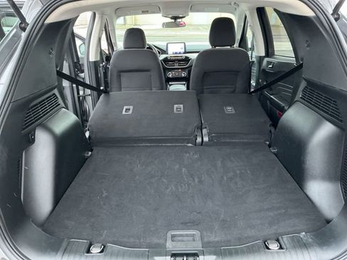Used 2022 Ford Escape SE image 38