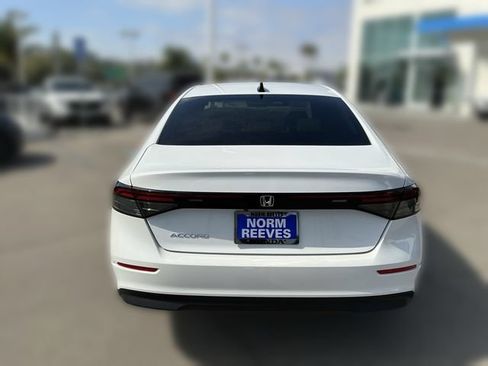 Certified 2025 Honda Accord SE image 4