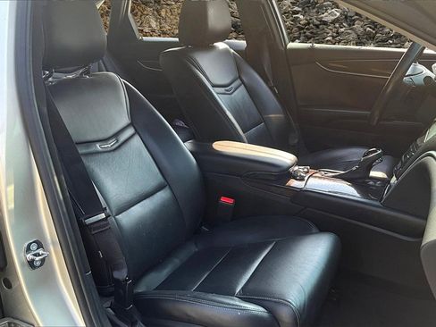 Used 2015 Cadillac XTS Luxury image 7