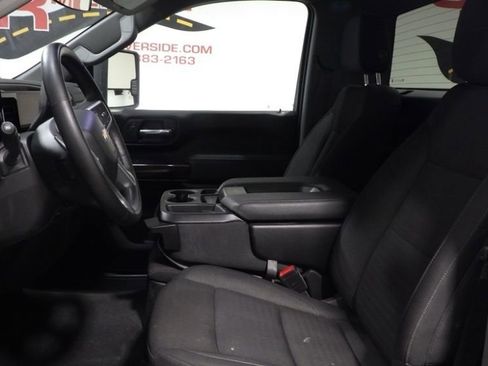 Used 2024 Chevrolet Silverado 3500 LT w/ Convenience Package image 7