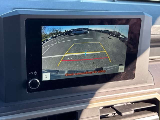 Used 2025 Toyota Tacoma TRD Off-Road AWD/4WD image 32
