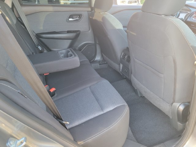Used 2023 Nissan Rogue SV FWD image 20
