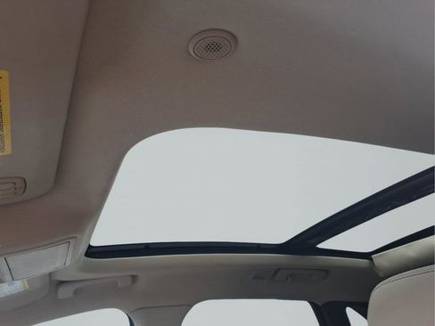 Used 2020 Ford Escape Titanium image 26