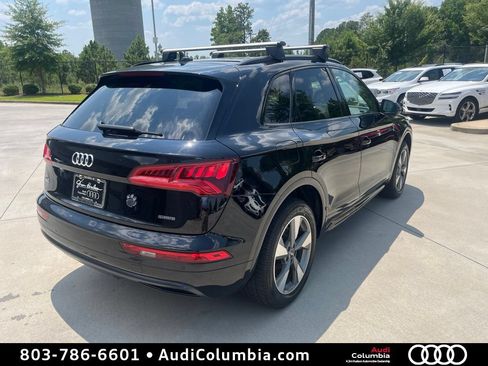 Used 2020 Audi Q5 2.0T Premium w/ Titanium Sport Package AWD/4WD image 4