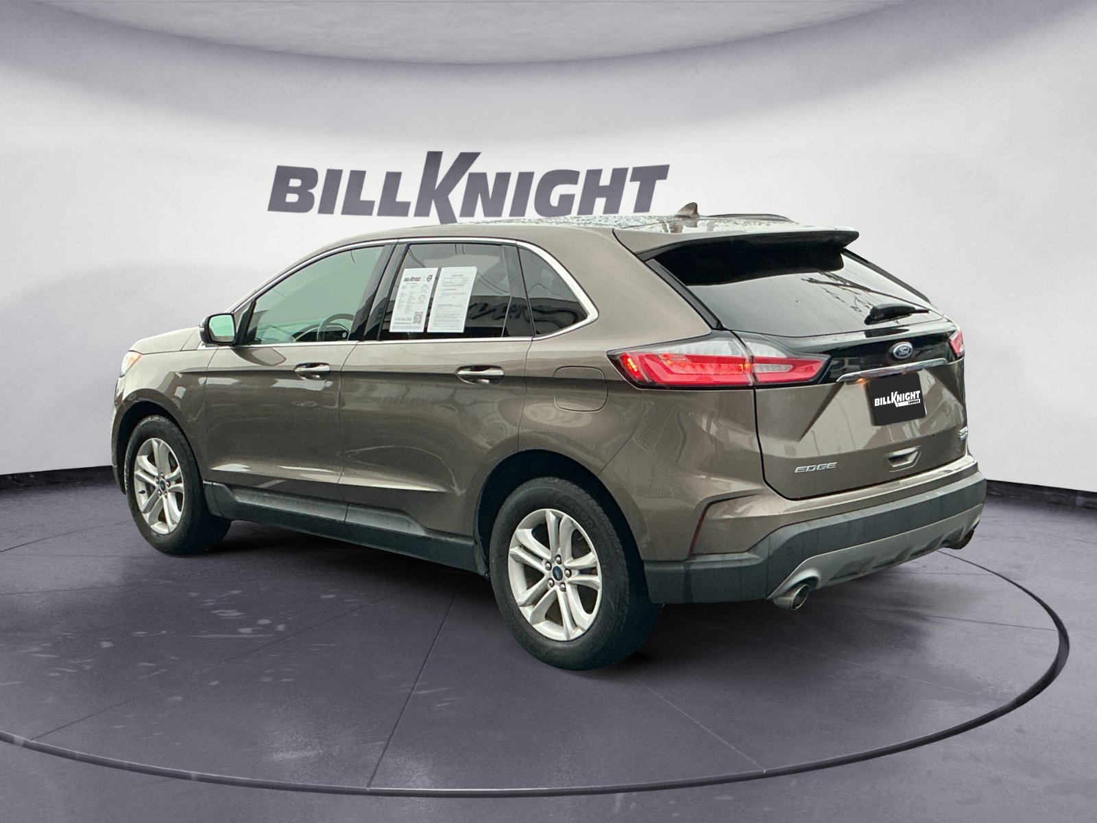 Used 2019 Ford Edge SEL w/ Equipment Group 201A FWD image 4