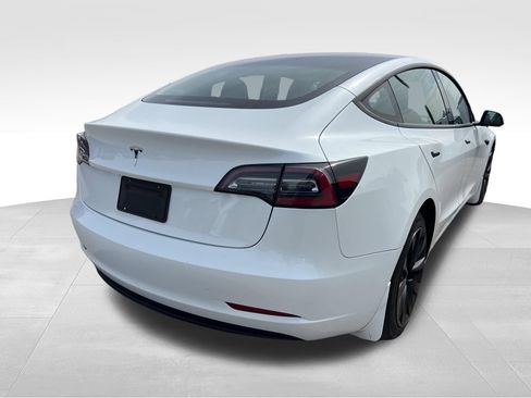 Used 2023 Tesla Model 3 Standard Range image 5