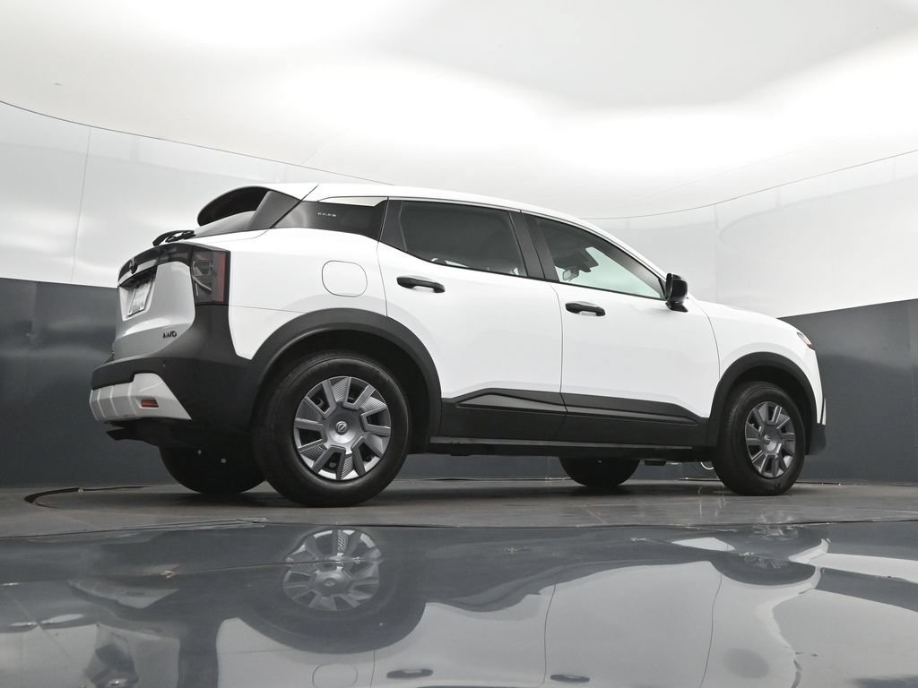 Used 2025 Nissan Kicks S AWD/4WD image 42