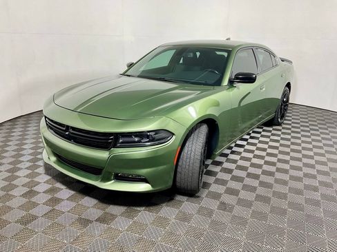 Used 2018 Dodge Charger GT w/ Blacktop Package AWD/4WD image 8