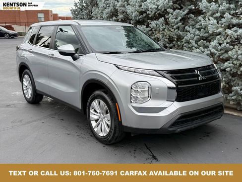 Used 2025 Mitsubishi Outlander ES image 12