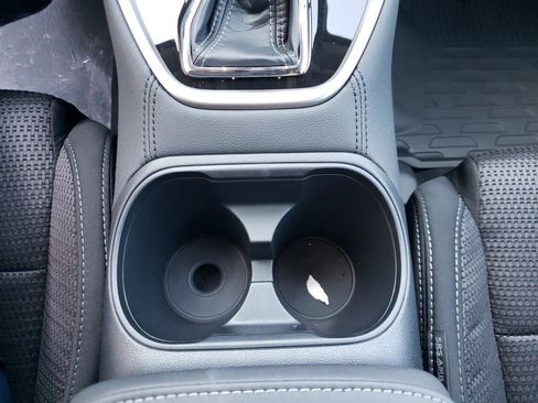 Used 2025 Subaru Outback Premium w/ Popular Package #1A image 10