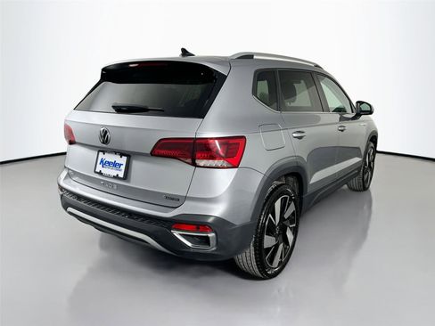 Used 2024 Volkswagen Taos SEL image 6