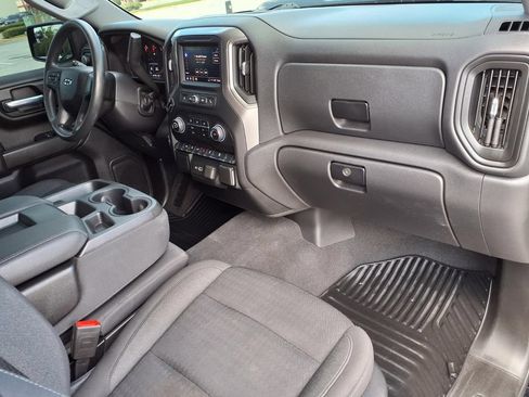 Used 2023 Chevrolet Silverado 1500 Custom Trail Boss w/ LPO, Dark Essentials Package AWD/4WD image 12